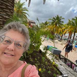 Meet your Posher, Bernadine